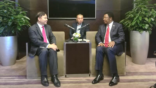 方启学拜会坦桑尼亚总理马贾利瓦