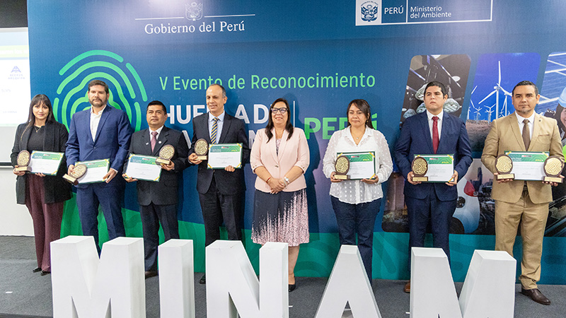 La mina La Arena de Zijin obtiene el máximo reconocimiento de Huella de Carbono Perú